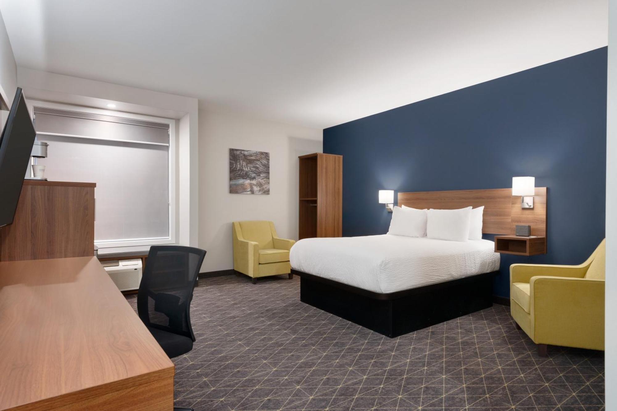 Park Inn By Radisson, Kelowna Bagian luar foto
